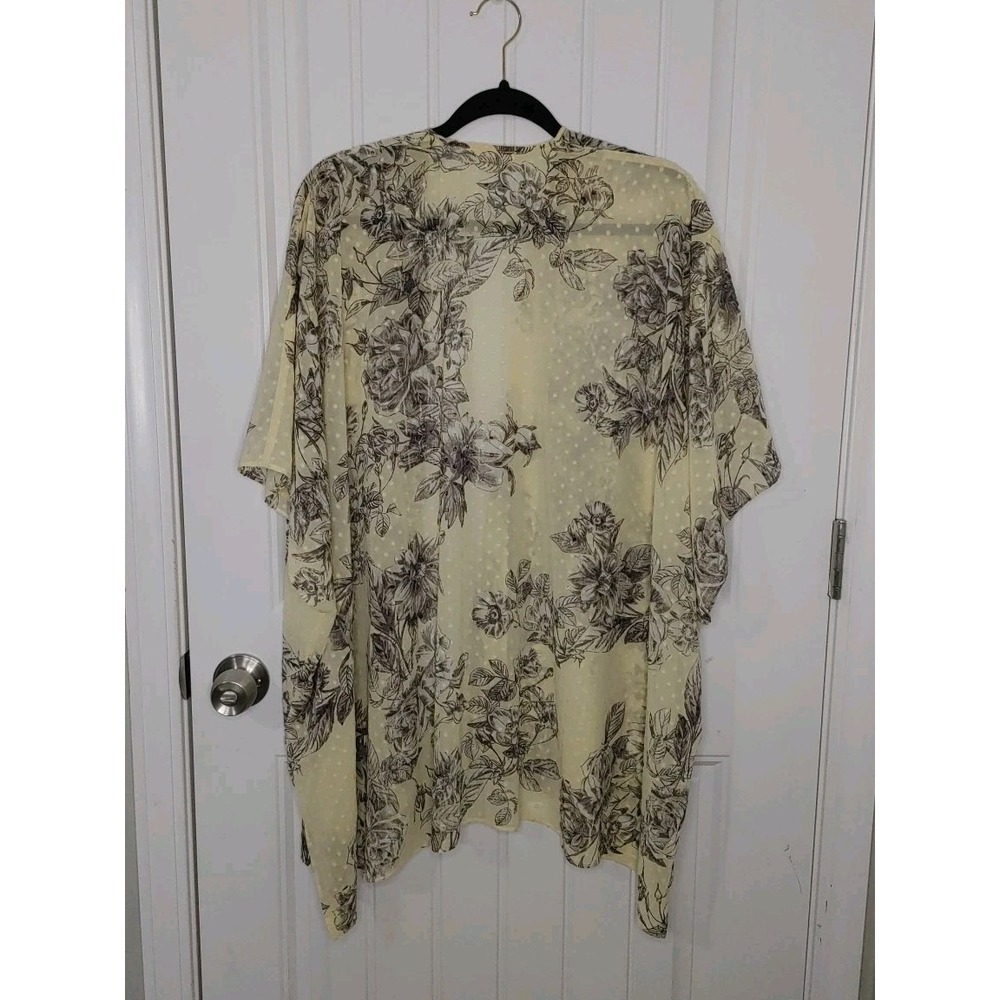 Maurices Kimono One Size Neutral Boho Floral Wrap Ruana Shawl Swim Cover Up - Picture 5 of 5